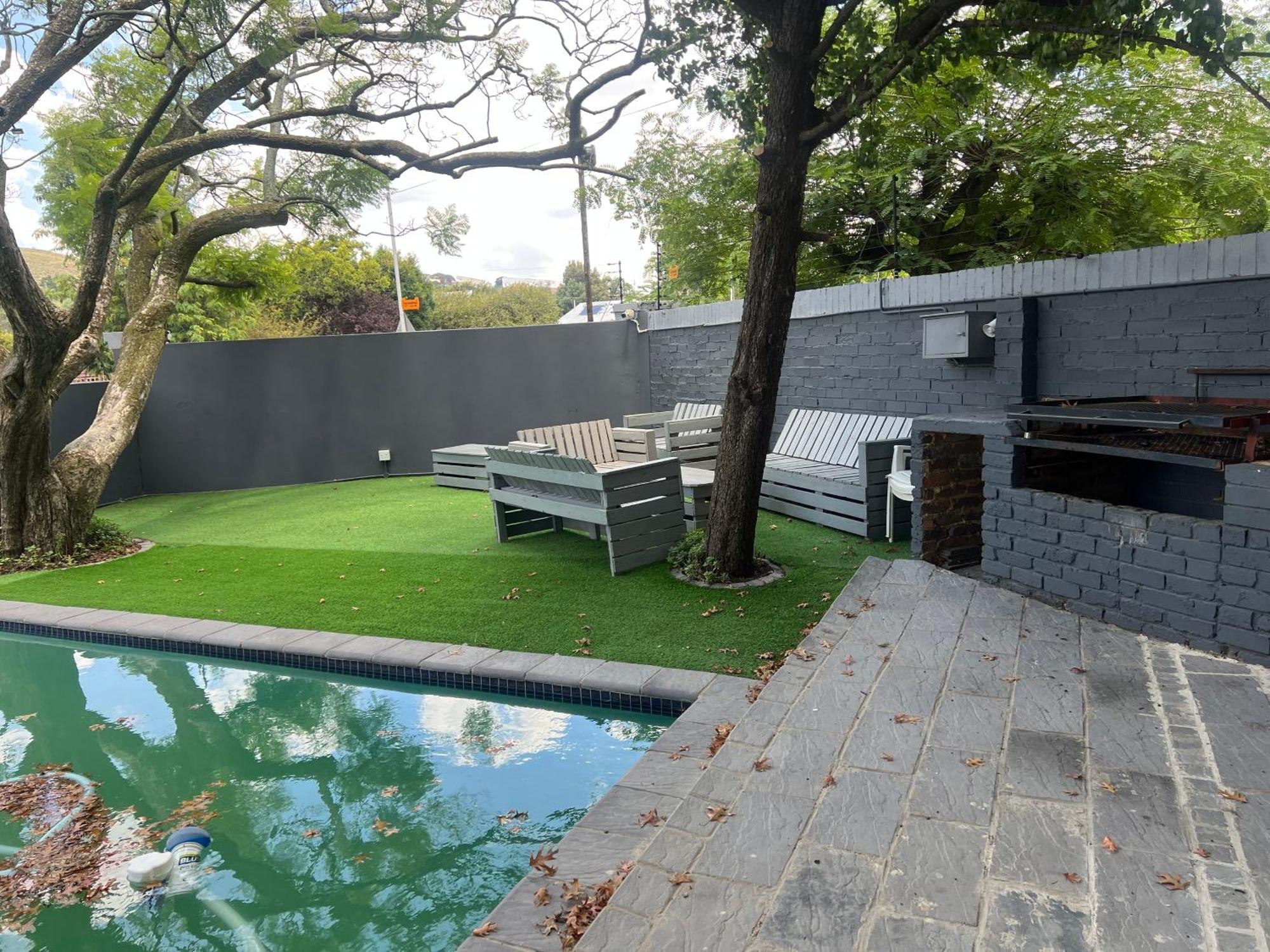 Ubuntu Lifestyle Estate Hotell Krugersdorp Exteriör bild
